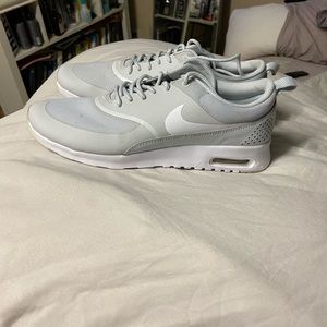 Women’s Nike air Max’s Thea